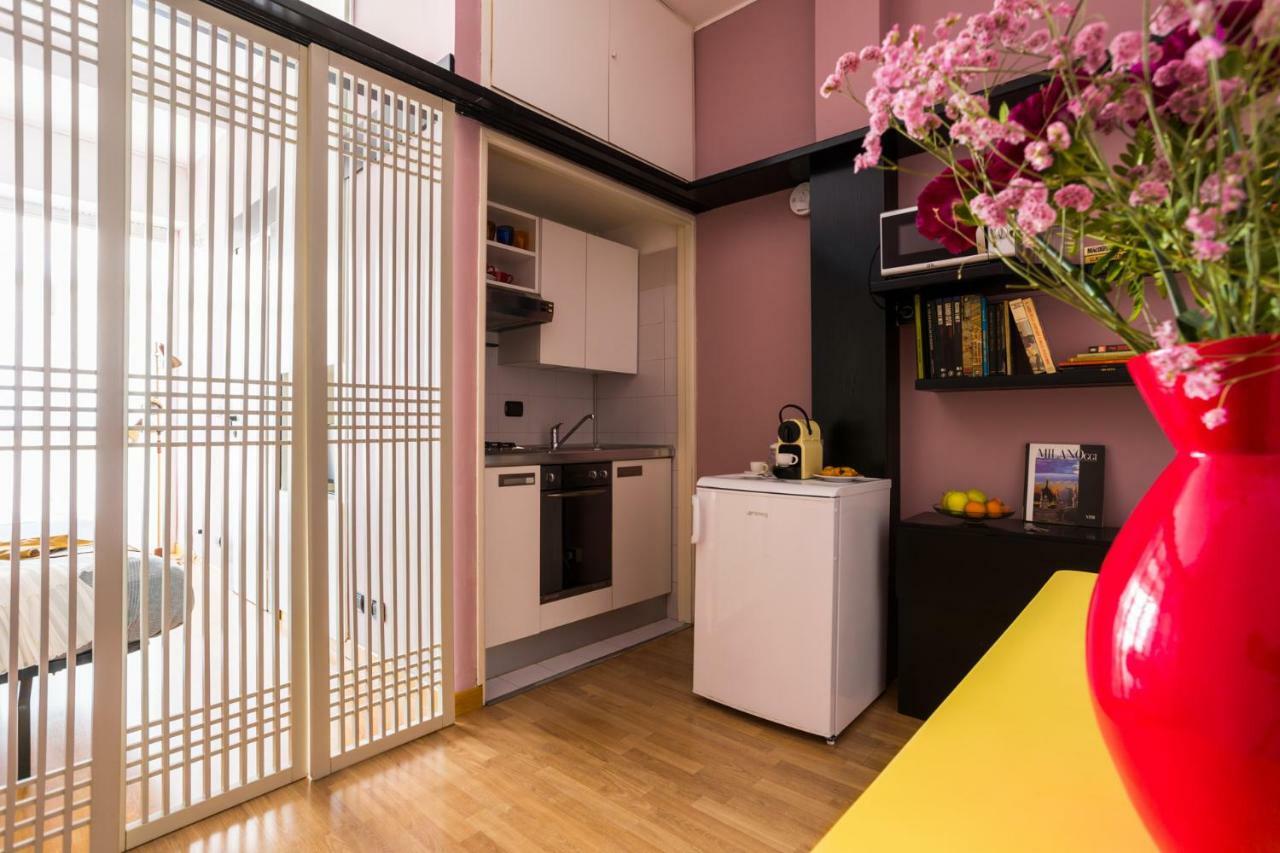 Lovely Studio With Terrace In The Heart Of มิลาน ภายนอก รูปภาพ